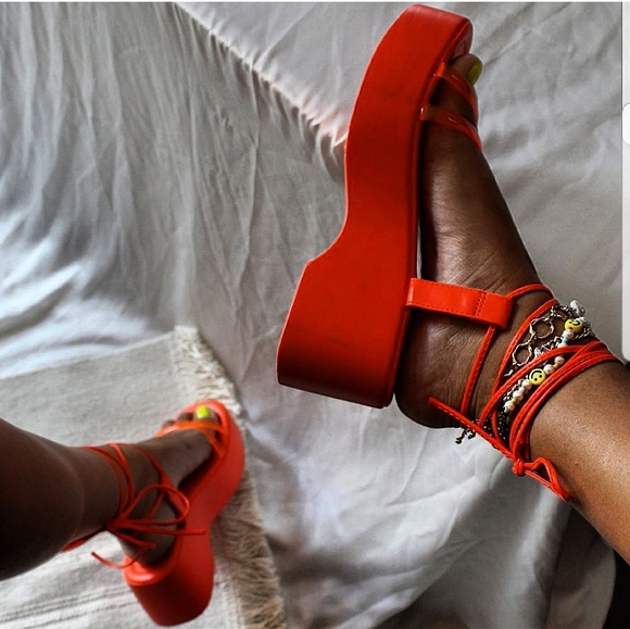 ๐จON SALE๐จ// Orange Platform Lace up Sandal - Picture 3 of 7